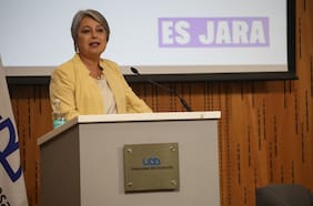 “Son cosas distintas a copiar el modelo Milei”: Jara plantea la idea de fusionar ministerios para optimizar los recursos fiscales