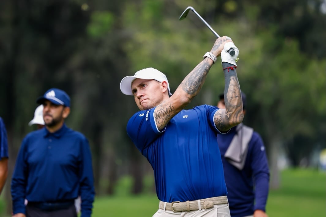 Joaquín Niemann aborda la aventura de Nicolás Castillo en el golf: “Es mejor como goleador”