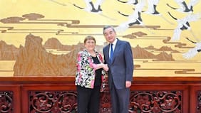 Bachelet concreta cita con canciller chino en su despliegue en Beijing para encaminar su carrera a la ONU