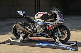 M1, M2, M3... M1000! Conoce la primera moto BMW con la insignia tricolor