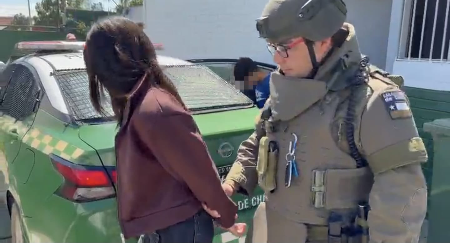 Carabineros detiene a dos menores y un adulto por asalto a camión que repartía electrodomésticos en San Bernardo
