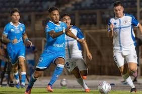 Escándalo en Primera B: Santa Cruz denuncia agresión del presidente de San Marcos de Arica hacia su cuerpo técnico