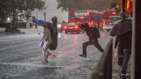 Colegio de Profesores cuestiona decisión del Mineduc de no suspender clases en la RM tras tormenta con lluvia y granizo