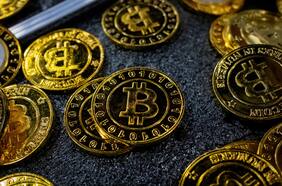 El bitcóin supera los US$42.000 por primera vez desde abril de 2022