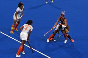 Barrionuevo instala a Las Leonas en la final del hockey sobre césped femenino