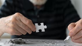 Qué tienen de diferente los cerebros que se resisten al Alzheimer, según un reciente estudio