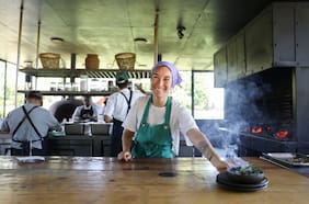 Rayuela Wine & Grill: irresistible cocina de temporada y atardecer bajo la higuera