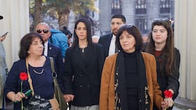Viuda de Escalona acusa “intento autoritario” por reajuste en la directiva del PS