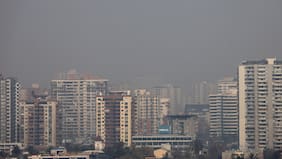 Tercera preemergencia ambiental consecutiva en la RM: revisa la restricción vehicular para este lunes