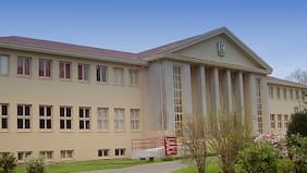 Universidad Austral condena agresión a ministra Lincolao y anuncia investigación para “determinar las responsabilidades”