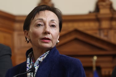 Chevesich evita pronunciarse sobre figura del indulto presidencial tras reunión con ministro de Justicia