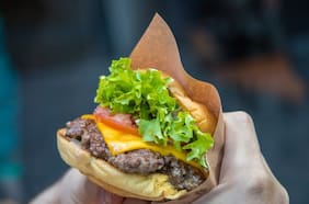 Felipe "Pipe" Sánchez comparte su receta de hamburguesa perfecta