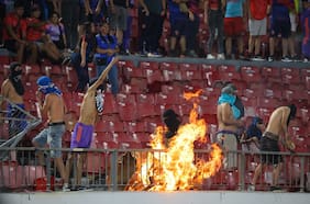 Se exponen a severos castigos: la defensa que alista la U tras los graves incidentes ocurridos en el Estadio Nacional