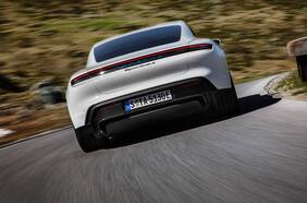 Porsche suspende la producción del eléctrico Taycan en su planta de Zuffenhausen