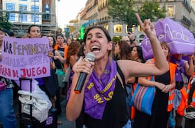 En España, un beso no deseado impulsa una ola feminista