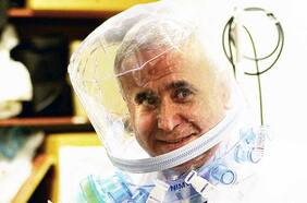 Sebastián Ugarte, jefe de la UPC de la Clínica Indisa: “Hay un espíritu muy optimista que piensa que lo peor de la pandemia ya pasó”