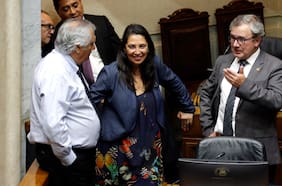 La Moneda intentará última medalla legislativa y pide al Senado discutir reforma política antes del cambio de mando