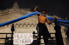 Columna de Julio Burdman: Milei, audaz y contra los piquetes