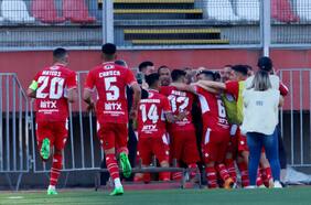 Ñublense logra un triunfo de oro en Curicó y da un paso clave hacia la fase de grupos de la Copa Libertadores