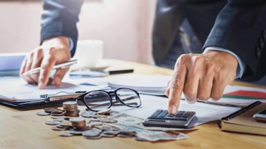 Personas en quiebra y renegociación por deudas alcanzan cifras récord en primer trimestre de 2026