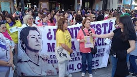 Durante el 8M: militantes DC piden verdad y justicia para concejala de Villa Alegre desaparecida en 2025