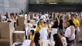 Sorpresa en Colombia: De la Espriella gana primera vuelta y disputará balotaje con Cepeda