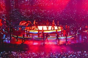 Devoción y unión por BTS: El fenómeno de las ARMY en Chile