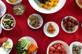 Colaciones saludables: Revisa las recomendaciones para una correcta alimentación en el regreso a clases