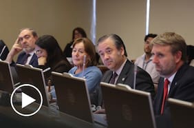 En medio de duras confrontaciones: el tenso momento en que se aprobó la Ley de Reconstrucción en la Comisión de Hacienda