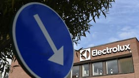 El fin de una era: así fue la última producción de Electrolux antes de cerrar su fábrica en Maipú