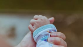 Casos de VIH pediátricos y en adolescentes menores de 19 años llegan a su nivel más bajo en una década