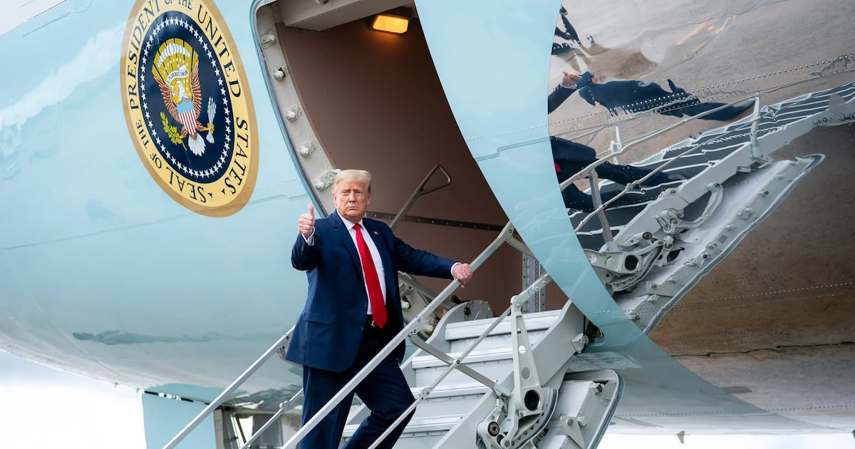 La Casa Blanca se despide del Air Force One: el nuevo avión presidencial será la aeronave que Catar le regaló a Trump