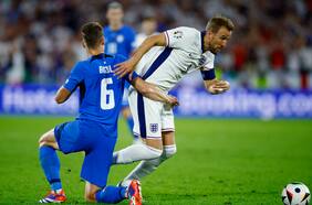 Inglaterra todavía no aparece: avanza a los octavos de final de la Eurocopa sin refrendar su favoritismo