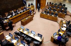 Senado aprueba la reforma que eleva los requisitos para el derecho a sufragio de extranjeros