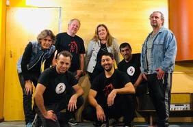 Banda tributo a Charly García presenta espectáculo en Club Chocolate con guitarrista chileno de invitado