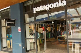 Ahora Patagonia demanda por la marca a empresa de velas argentina y su filial chilena