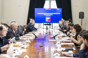 Gobierno presenta iniciativas para recuperar espacios públicos y entregar respuestas a personas en situación de calle