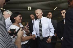 El aumento del riesgo de recesión crea un nuevo dolor de cabeza para Biden