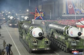 Columna de Moisés Naím: La locura armamentista