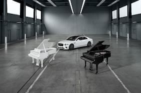 Elegancia en blanco y negro: la exclusiva alianza entre Bentley y Steinway