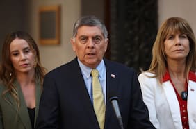 Alvarado responde cuestionamientos de Núñez sobre manejo comunicacional: “Este es un gobierno que no se desordena”