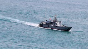 Irán afirma que sus puertos pueden prestar asistencia a los buques mercantes en el estrecho de Ormuz