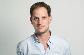 La Casa Blanca condena la detención de reportero del Wall Street Journal en Rusia