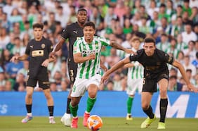 Con el foco en la final de la Conference: el Betis de Pellegrini cierra LaLiga igualando con el Valencia