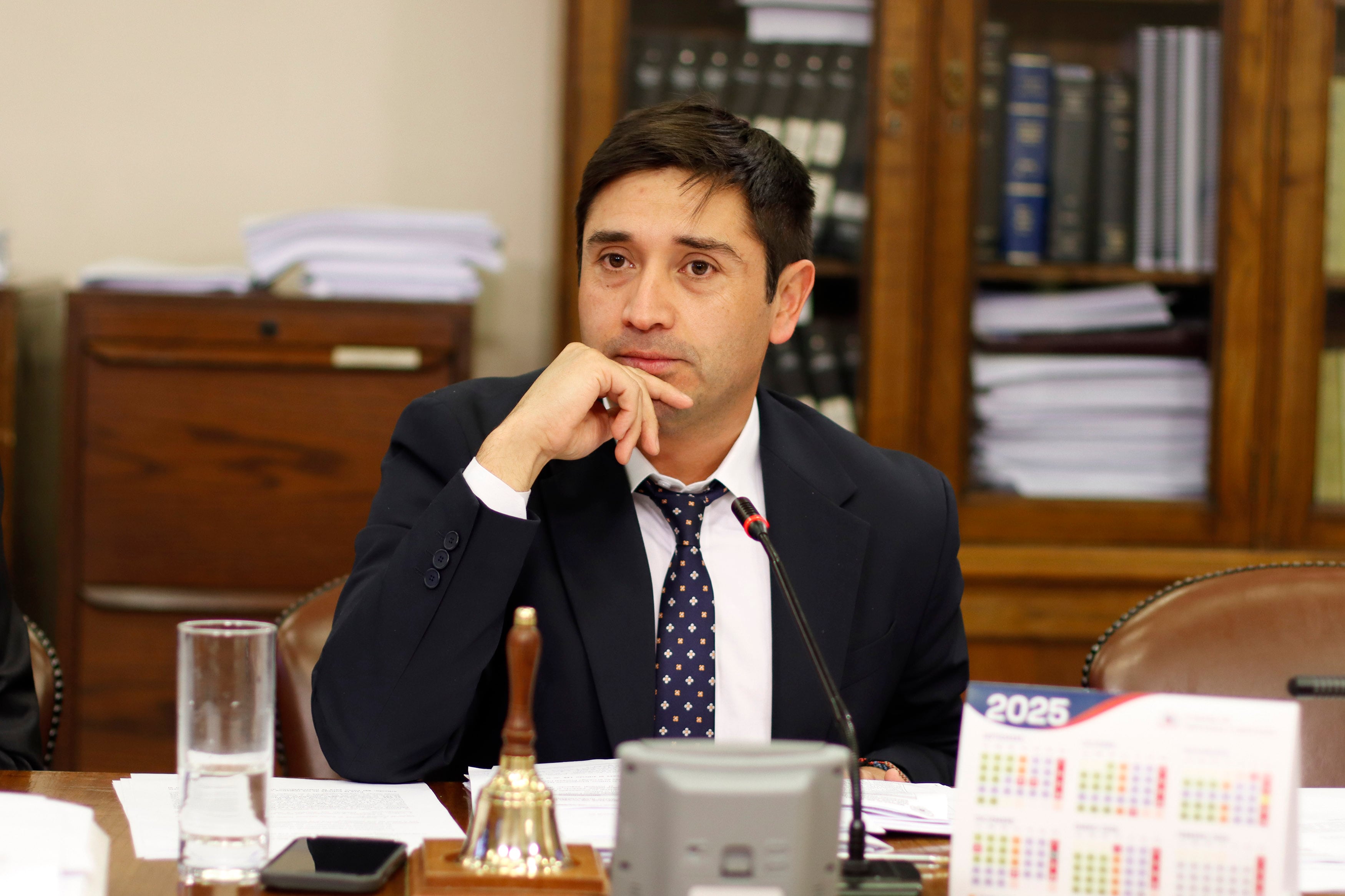 El depósito por más de 20 mil dólares de Taiwán al senador Calisto que investiga la Fiscalía