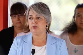 Jeannette Jara resta importancia a cita entre expresidente Frei y Kast: “Tiene derecho a tener su opinión”