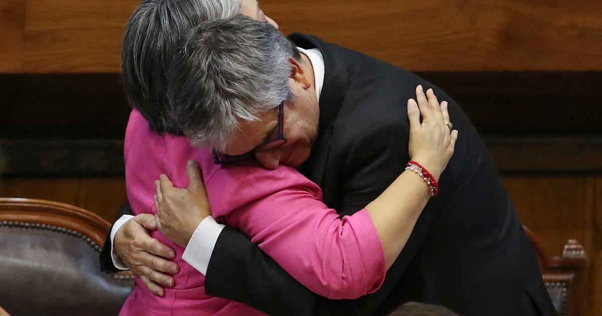 El vuelo AI171 no ha terminado: A dos meses del desastre, las cajas negras y un video amateur revelan la compleja anatomía de una tragedia en plena investigación