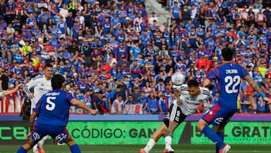 Rompe su sequía en Superclásicos: mira el gol de Javier Correa ante la U