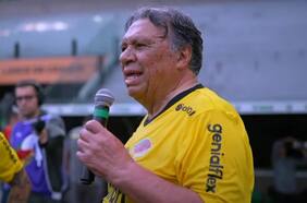 Homenajeado por Inter y ovacionado tras descolgar los botines: el emotivo retorno de Elías Figueroa a Rio Grande do Sul