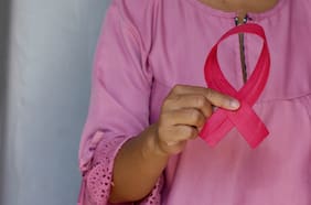 ¿Qué es y cómo se diagnostica el cáncer de mama triple negativo, el de menor tasa de supervivencia?